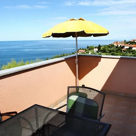 아파트 Apartmaji Orko S Pogledom Na Morje - Sea View Orko *
