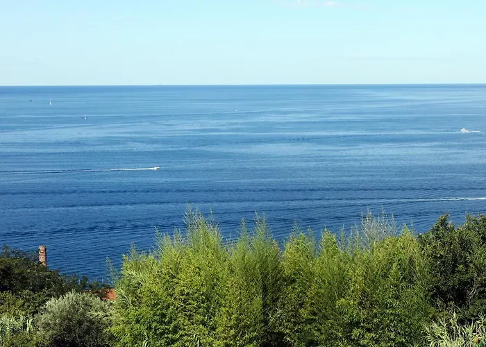 Apartmaji Orko S Pogledom Na Morje - Sea View Orko דירה *