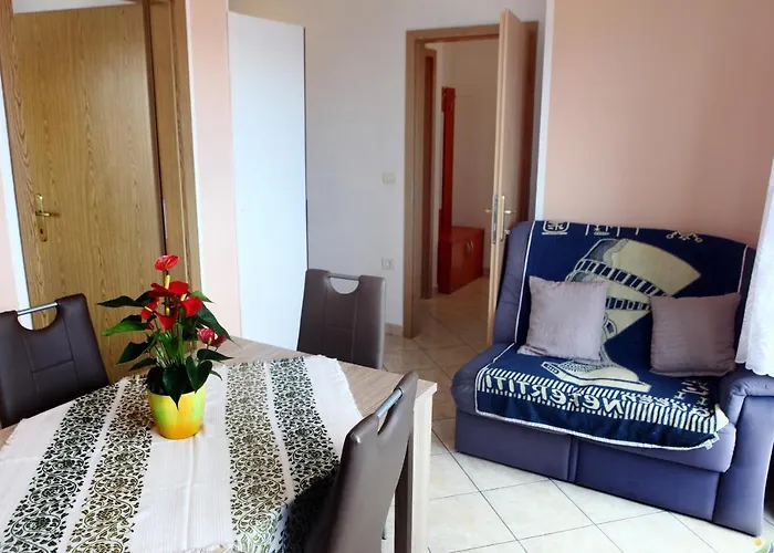 Apartmaji Orko S Pogledom Na Morje - Sea View Orko דירה